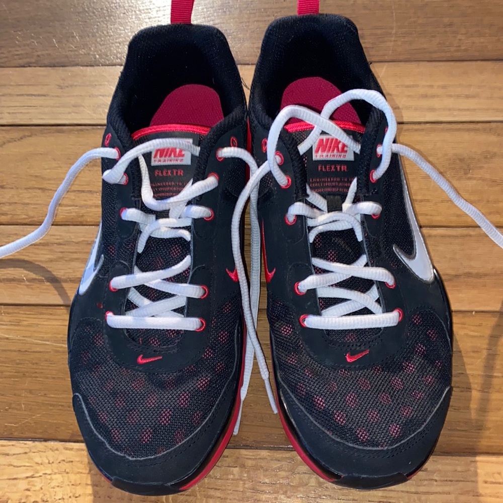 Size 9.5 Nike Flex TR